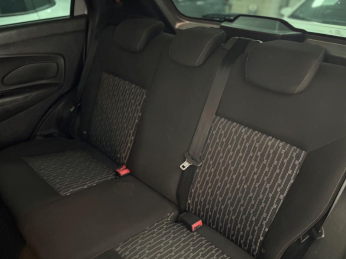 Ford KA — foto 9
