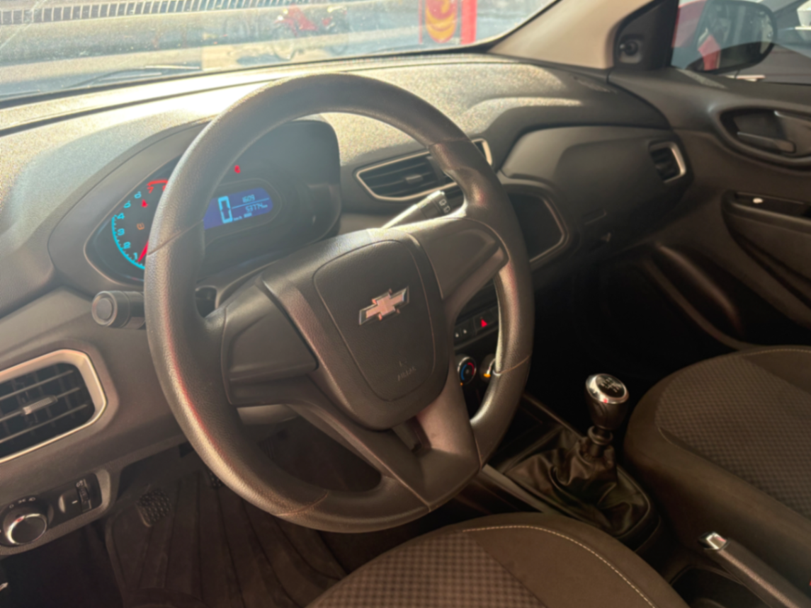 Chevrolet Onix — foto 6