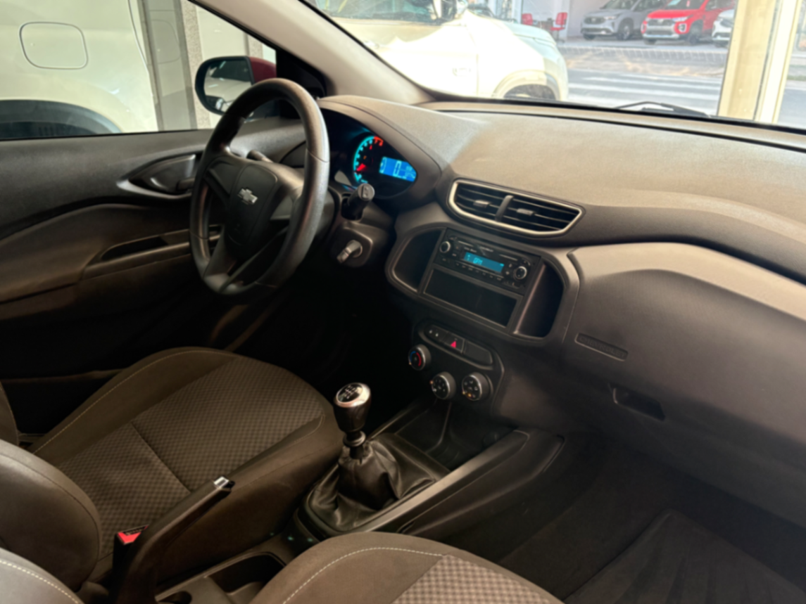 Chevrolet Onix — foto 7