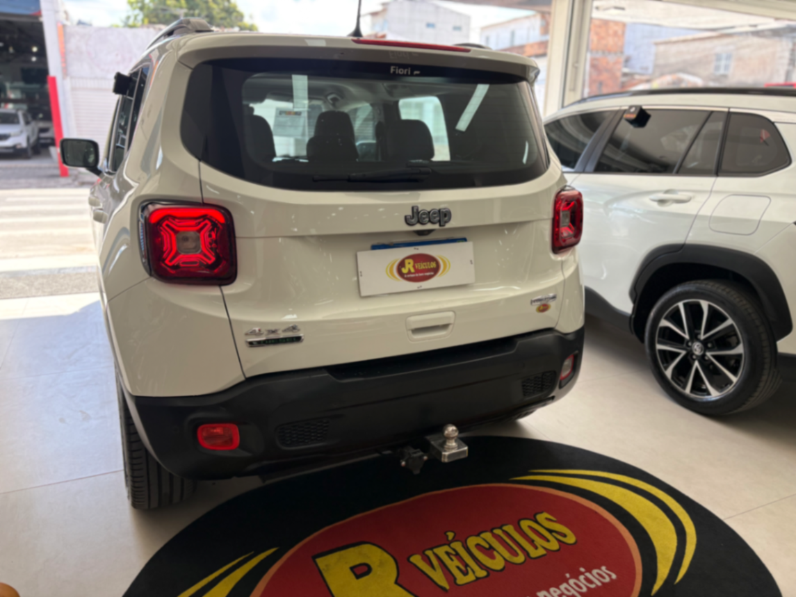 Jeep Renegade — foto 14