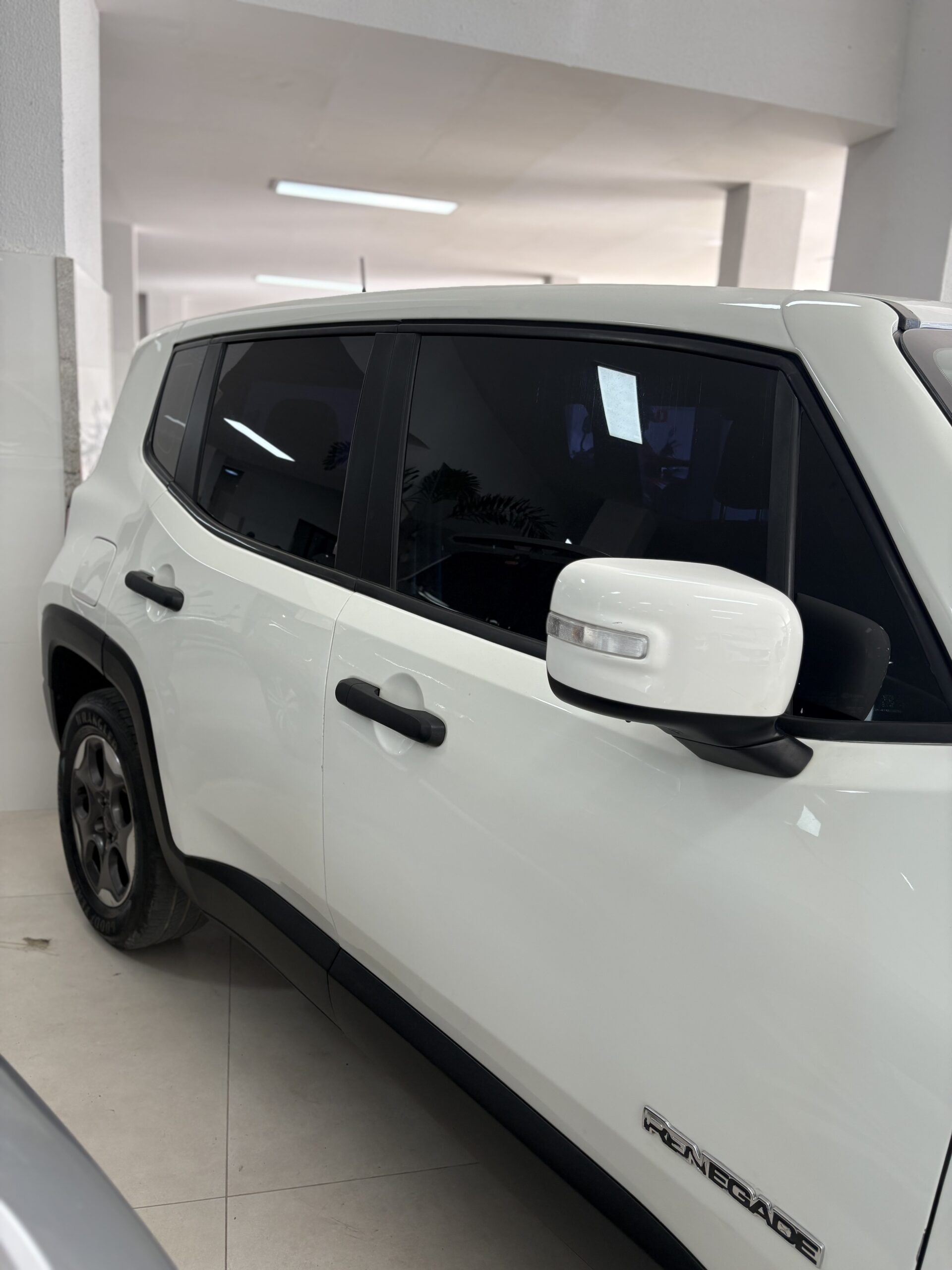 Jeep Renegade — foto 5